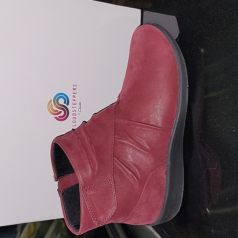 Sillian Tana Burgandy Synthetic - Womens